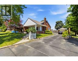 134 QUEENSWAY Drive, Brantford, Ontario