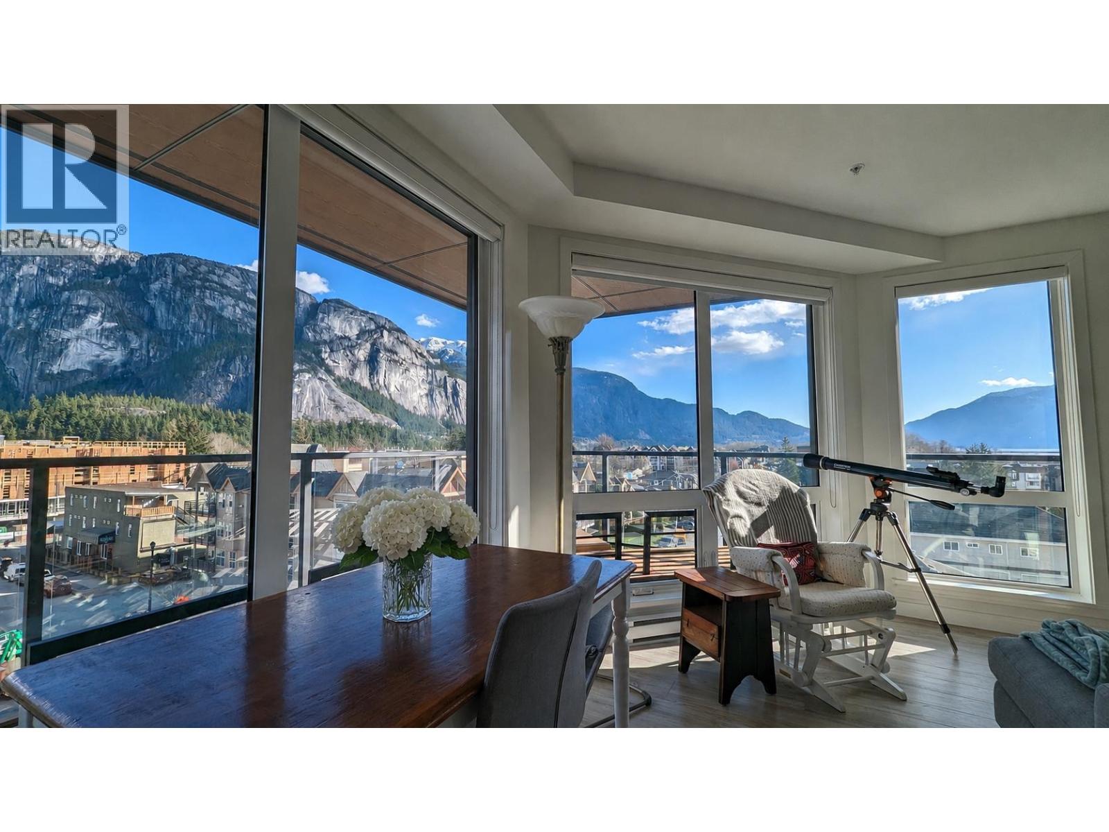 602 38013 THIRD AVENUE, Squamish, British Columbia