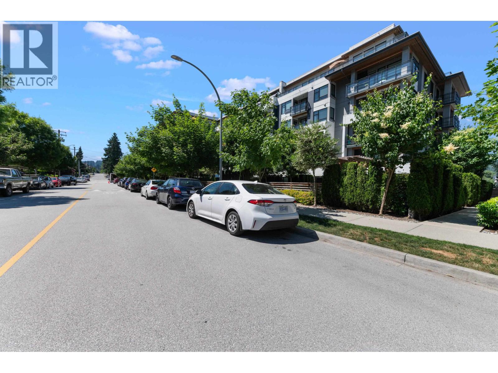 212 3018 St George Street, Port Moody, British Columbia  V3H 2H7 - Photo 4 - R3103500