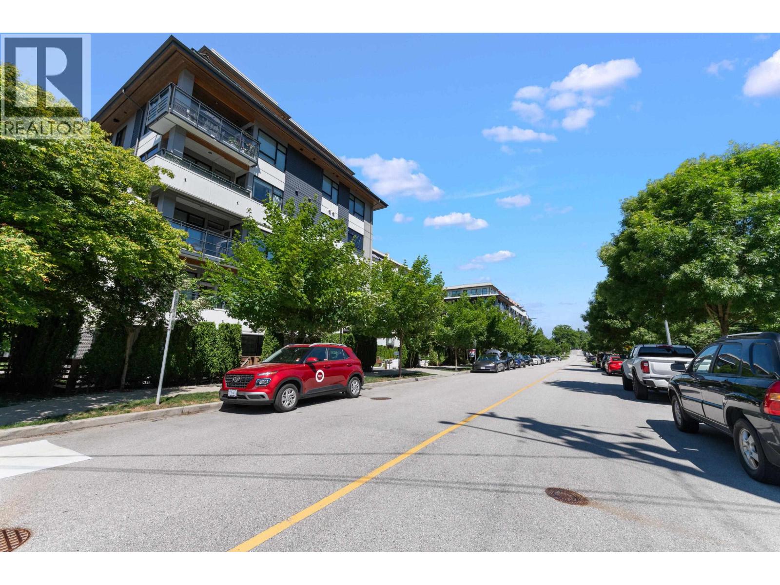 212 3018 St George Street, Port Moody, British Columbia  V3H 2H7 - Photo 3 - R3103500