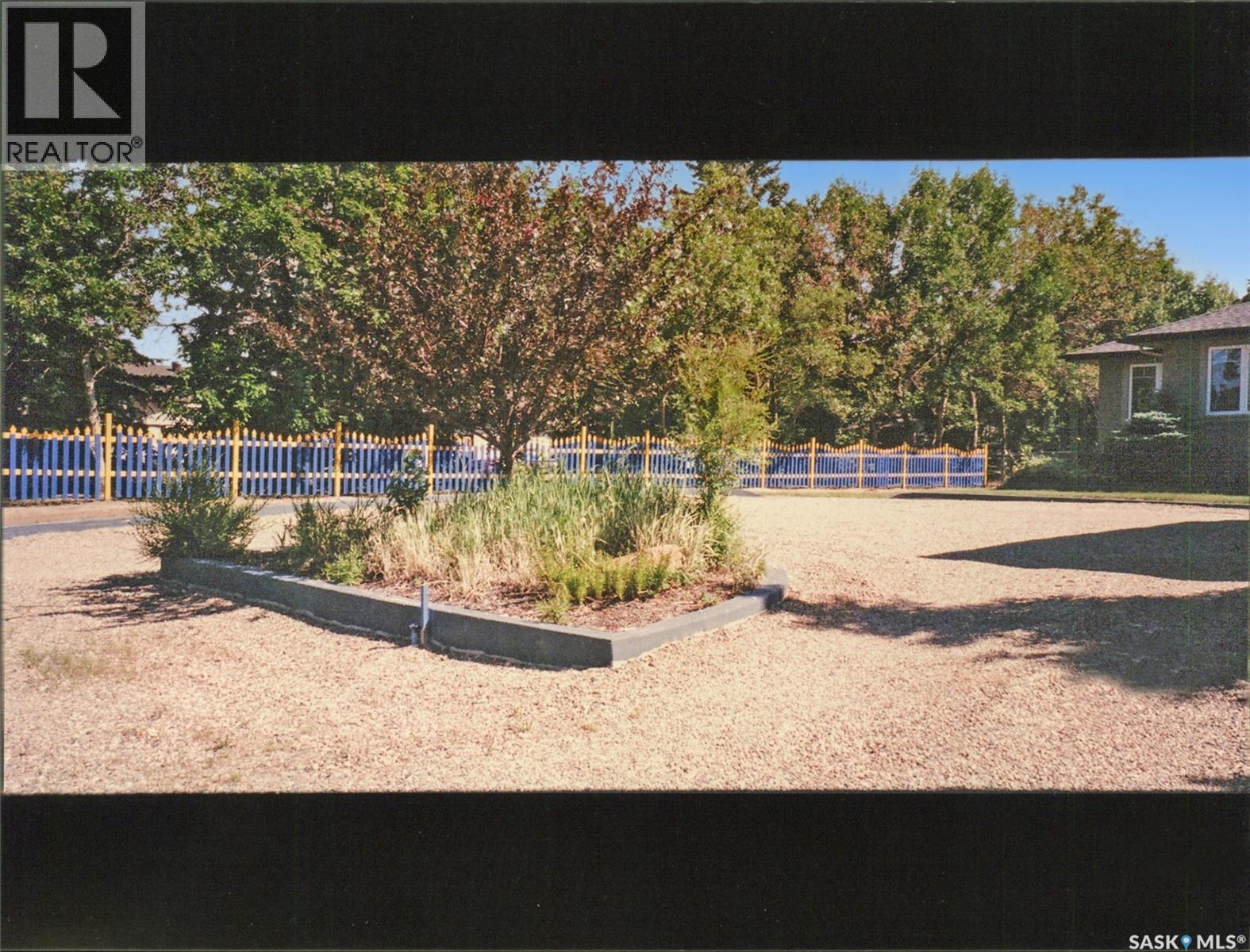 30 West Park Drive, Battleford, Saskatchewan  S0M 0E0 - Photo 44 - SK030924