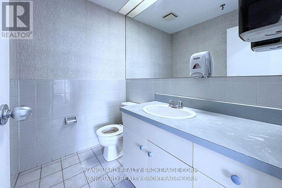 200 - 681 Rowntree Dairy Road, Vaughan, Ontario  L4L 5T9 - Photo 28 - N12887248