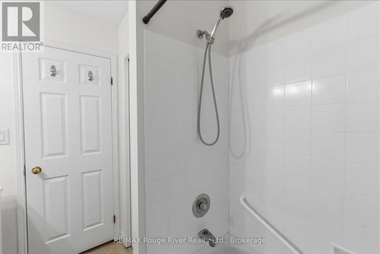 15 Lakeview Drive, Scugog, Ontario  L9L 1G9 - Photo 21 - E13240838