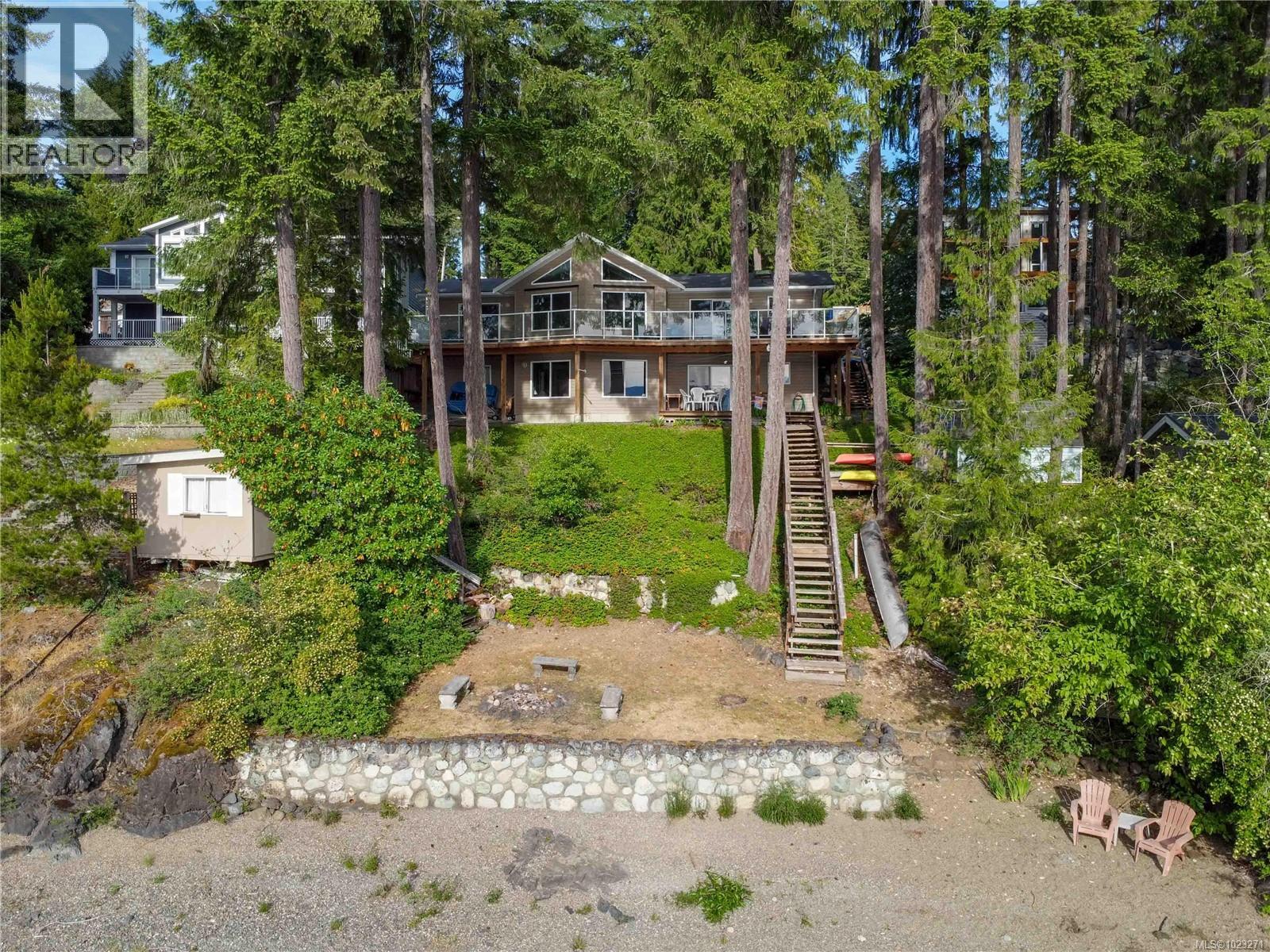 8253 Dickson Dr, Port Alberni, British Columbia
