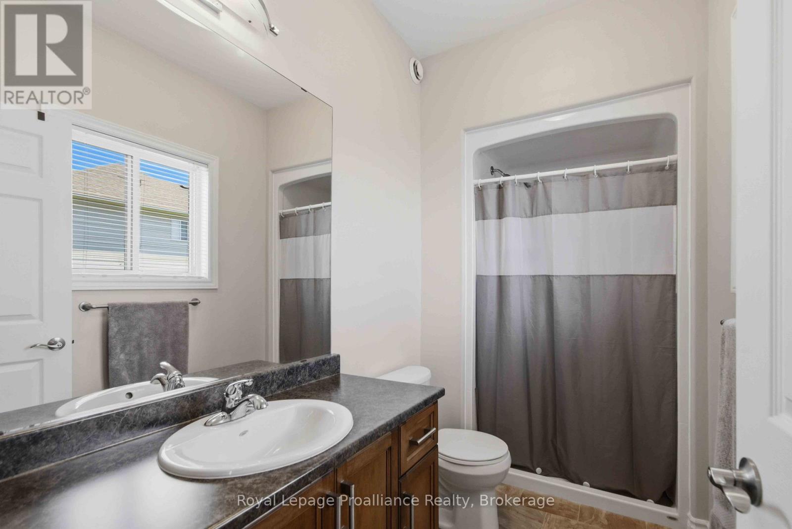 5 Walnut Crescent, Belleville, Ontario  K8N 0E3 - Photo 13 - X13240668