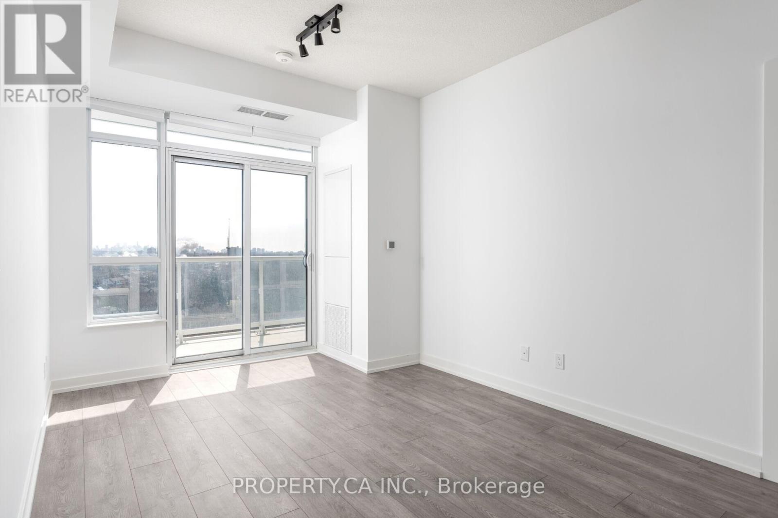1102 - 10 Wilby Crescent, Toronto, Ontario M9N 0B6 - Photo 11 - W13000882