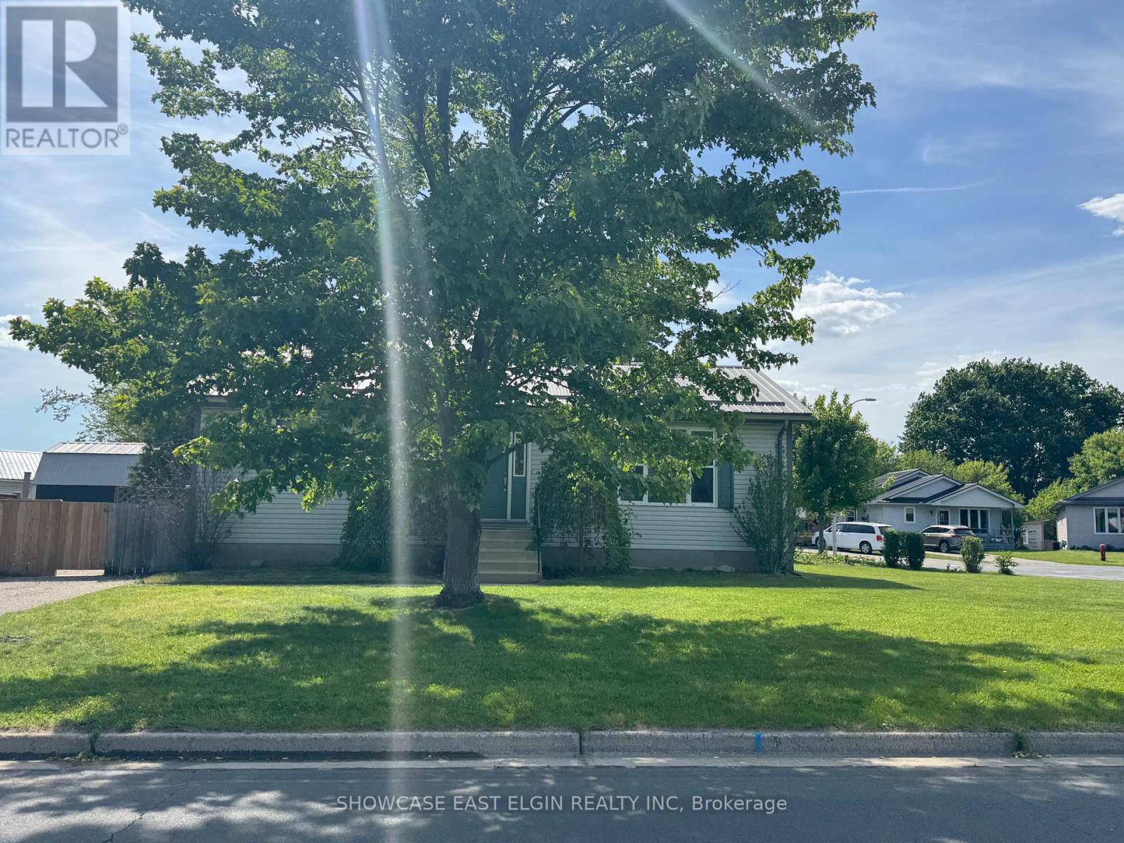 28 MELANIE DRIVE, Aylmer, Ontario