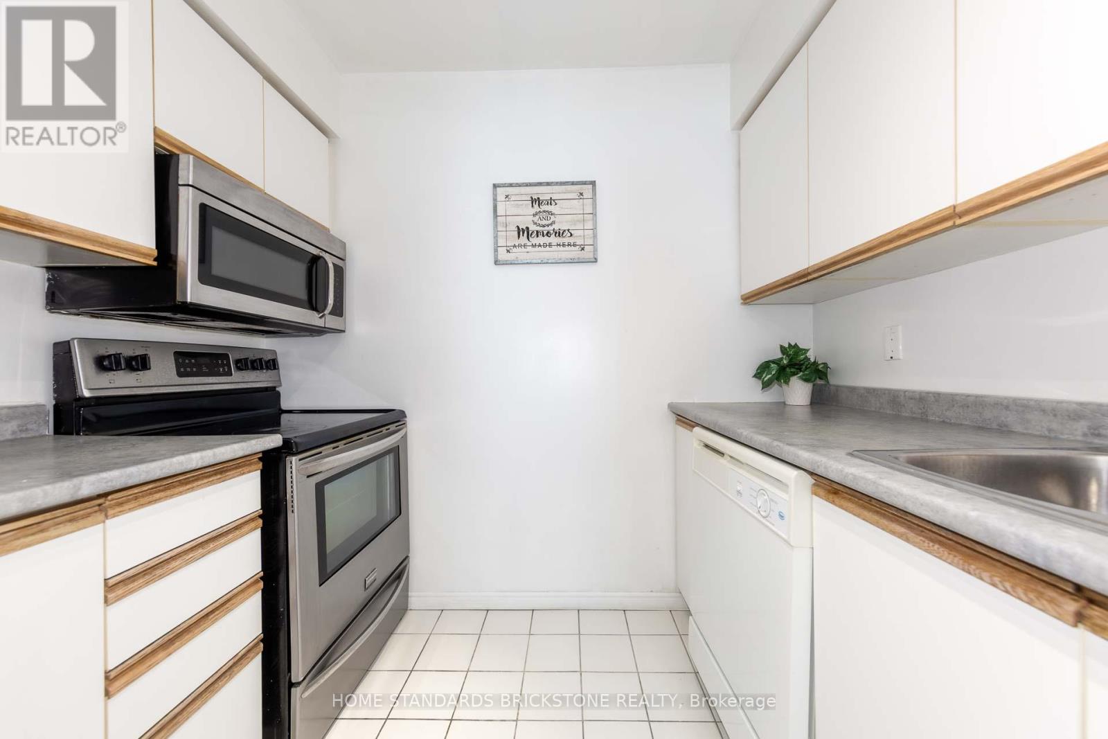 909 - 35 Empress Avenue, Toronto, Ontario  M2N 6T3 - Photo 17 - C13240276