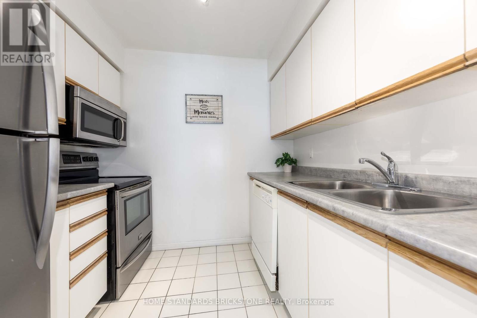 909 - 35 Empress Avenue, Toronto, Ontario  M2N 6T3 - Photo 18 - C13240276