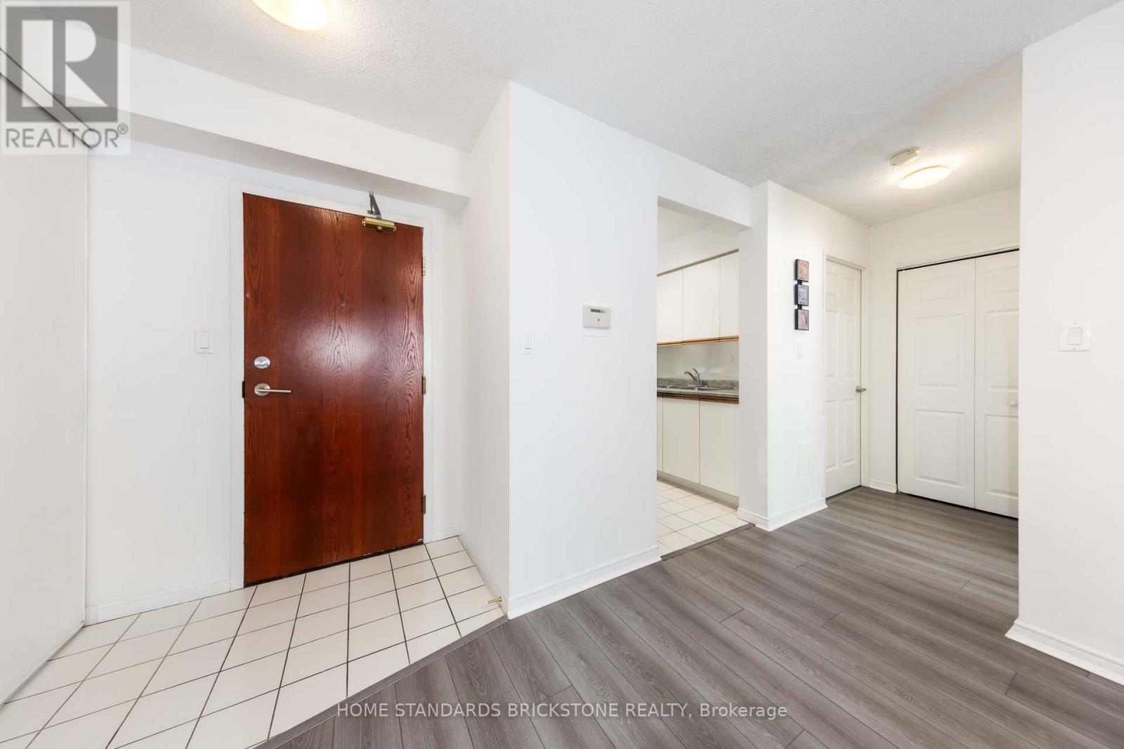 909 - 35 Empress Avenue, Toronto, Ontario  M2N 6T3 - Photo 4 - C13240276