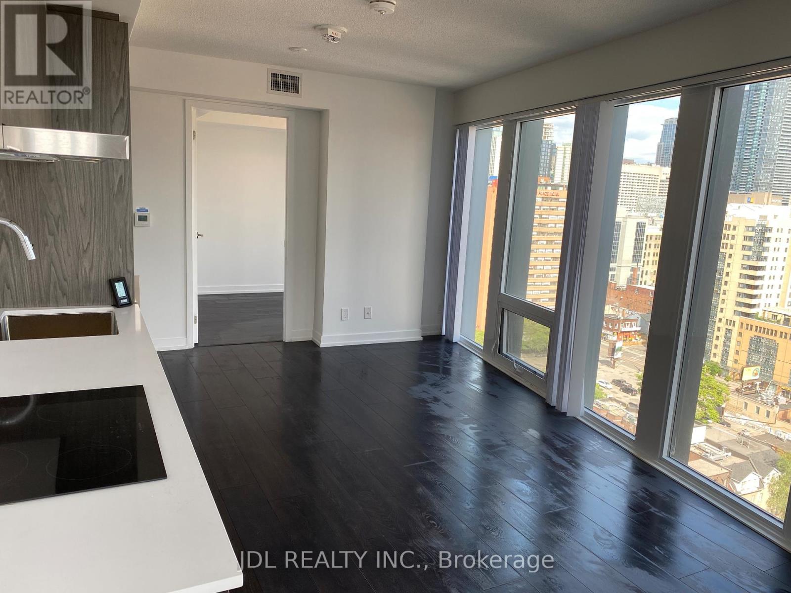 2011 - 60 Shuter Street, Toronto, Ontario  M5B 0B7 - Photo 5 - C13240354
