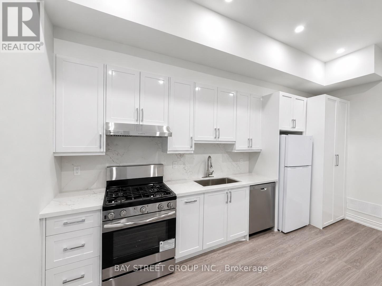 C - 442 Spadina Avenue, Toronto, Ontario  M5T 2G8 - Photo 2 - C13240416