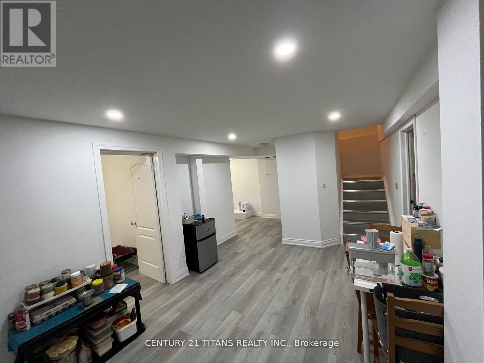 20 Hemingford Place, Whitby, Ontario  L1R 1G1 - Photo 17 - E13240270