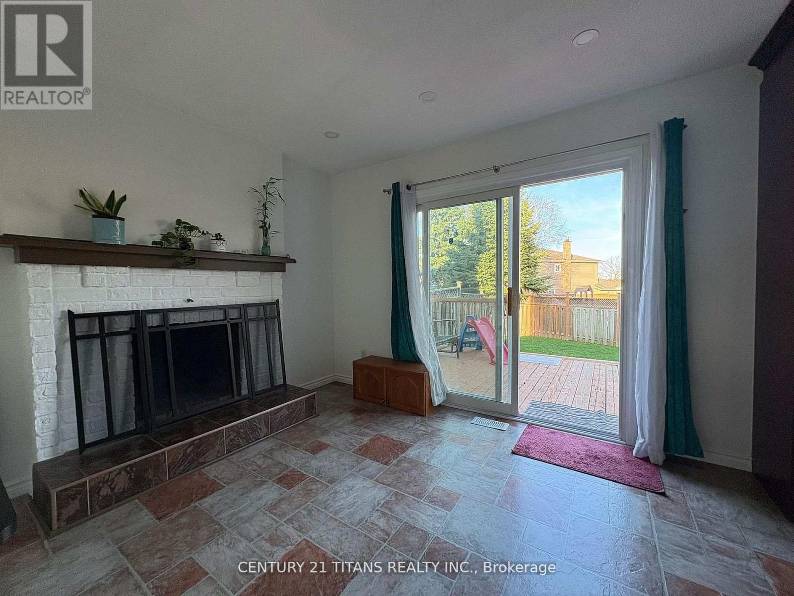 20 Hemingford Place, Whitby, Ontario  L1R 1G1 - Photo 28 - E13240270