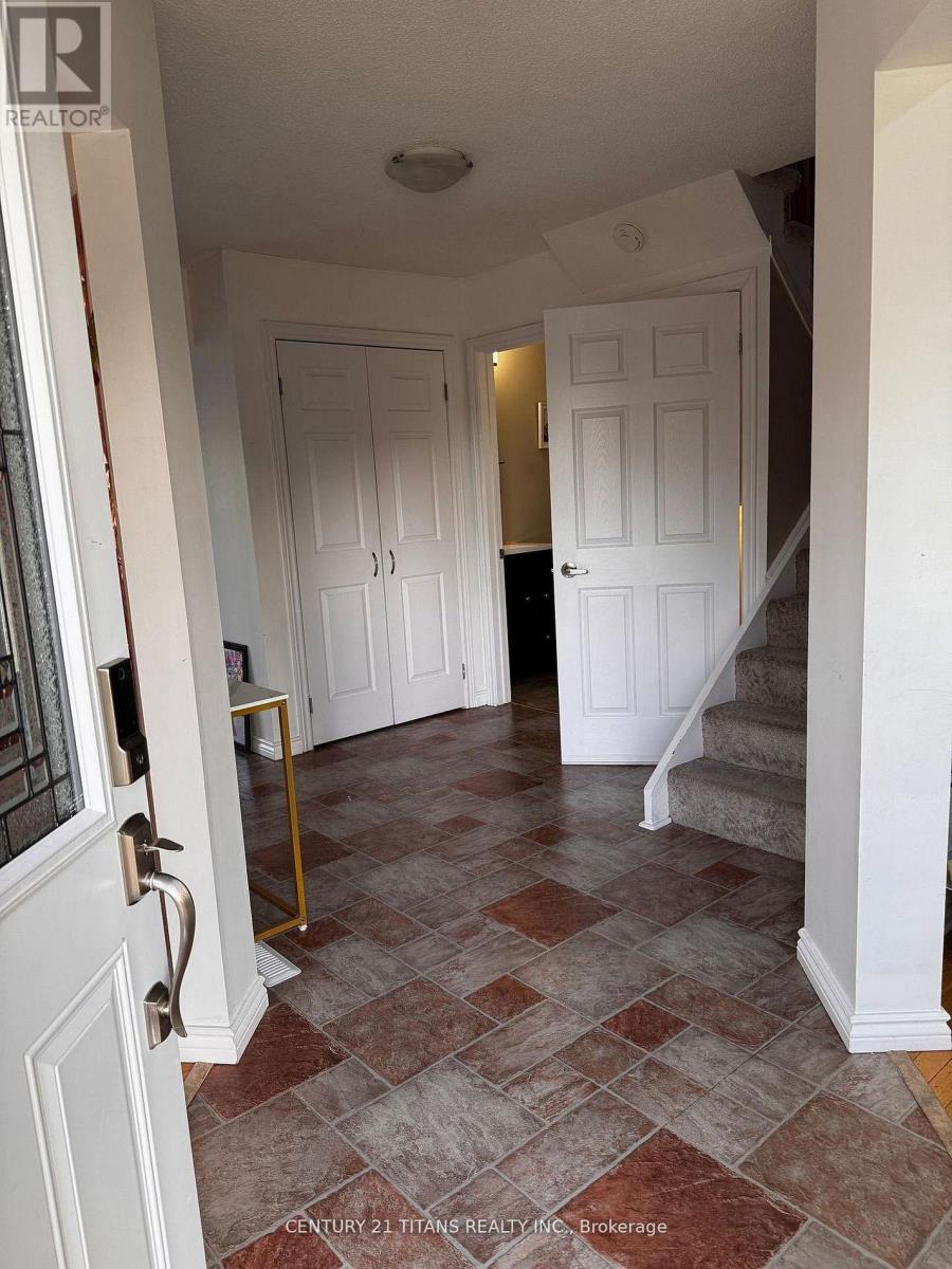 20 Hemingford Place, Whitby, Ontario  L1R 1G1 - Photo 30 - E13240270