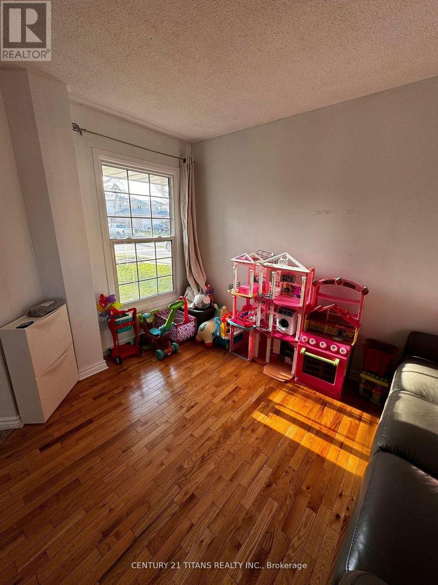 20 Hemingford Place, Whitby, Ontario  L1R 1G1 - Photo 33 - E13240270