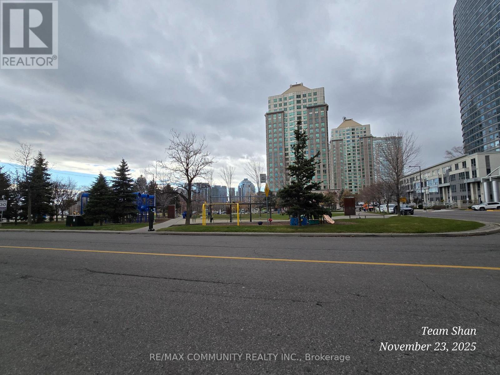 PH302 - 1 LEE CENTERE DRIVE, Toronto, Ontario