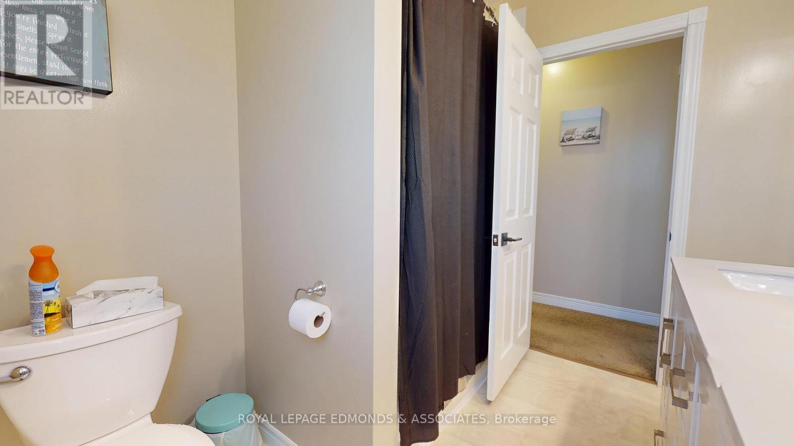 11837 Round Lake Road, Laurentian Valley, Ontario  K8A 6W8 - Photo 22 - X13240756