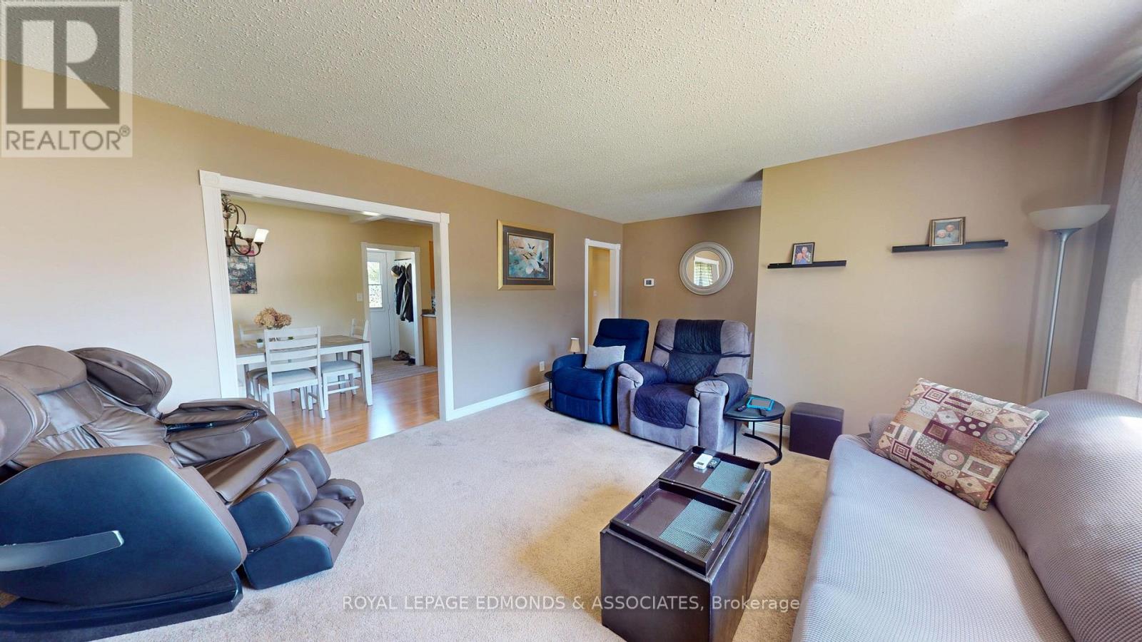 11837 Round Lake Road, Laurentian Valley, Ontario  K8A 6W8 - Photo 6 - X13240756