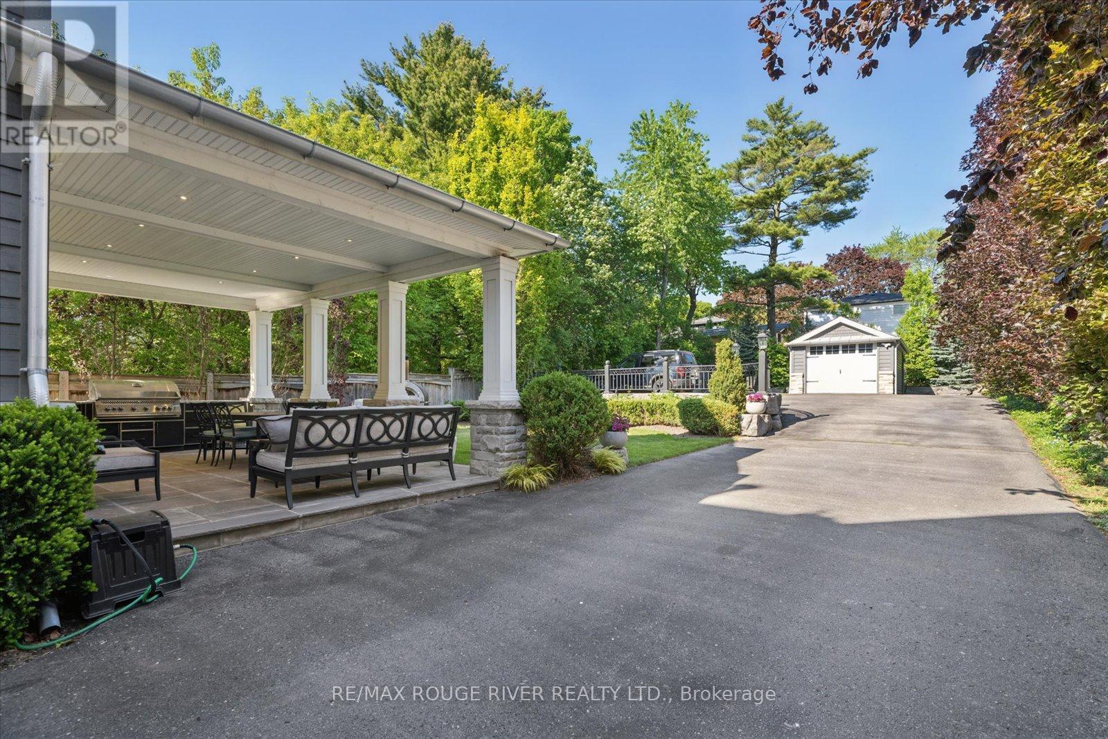 699 Front Road, Pickering, Ontario  L1W 1P1 - Photo 39 - E13240426