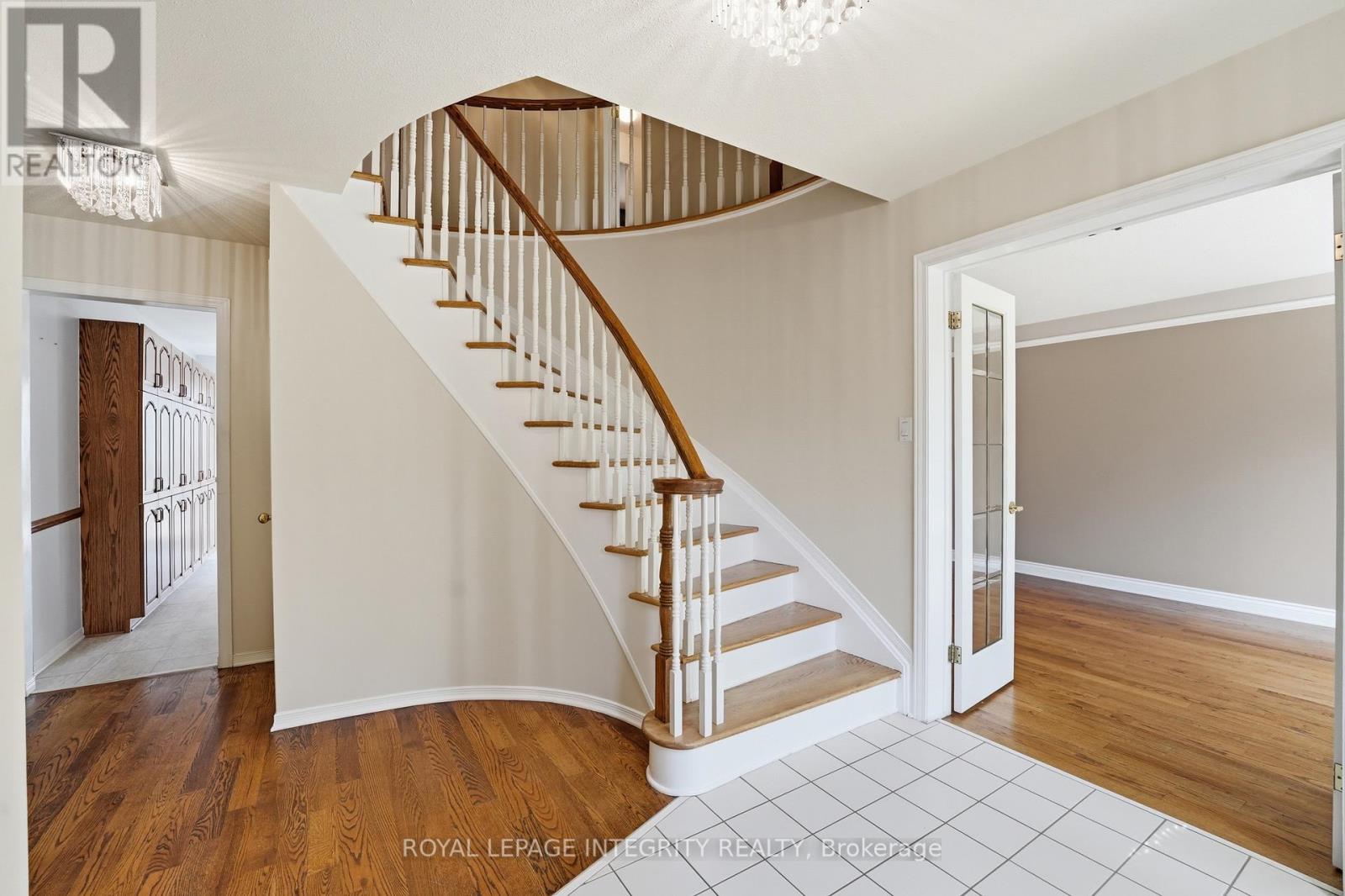 50 Bramble Wood Crescent, Ottawa, Ontario  K2M 2H4 - Photo 2 - X13240506