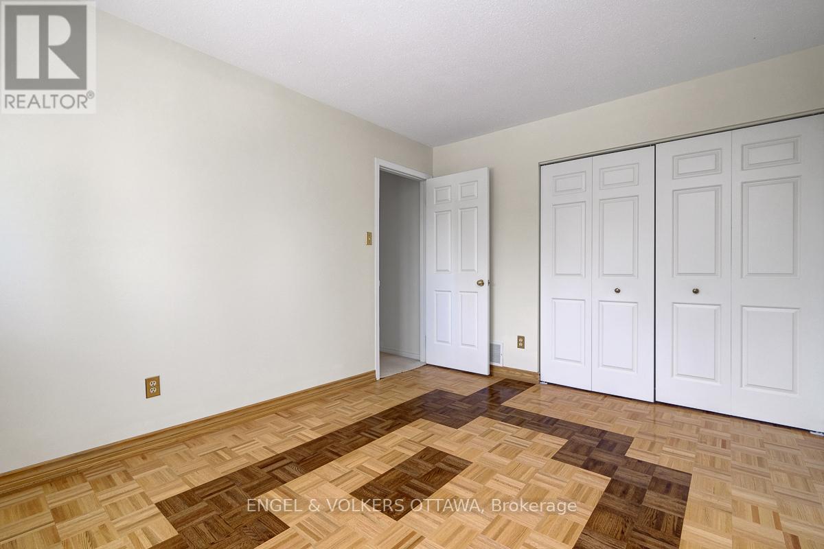 210 Cypress Court, Ottawa, Ontario  K2H 8Z8 - Photo 35 - X13240722