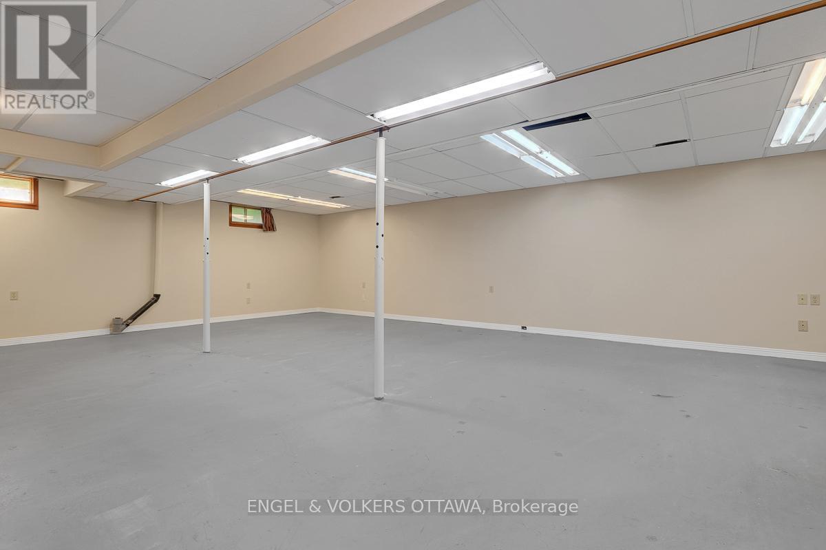 210 Cypress Court, Ottawa, Ontario  K2H 8Z8 - Photo 39 - X13240722