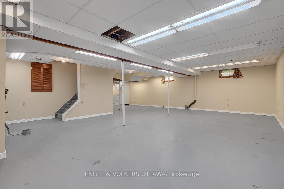 210 Cypress Court, Ottawa, Ontario  K2H 8Z8 - Photo 40 - X13240722