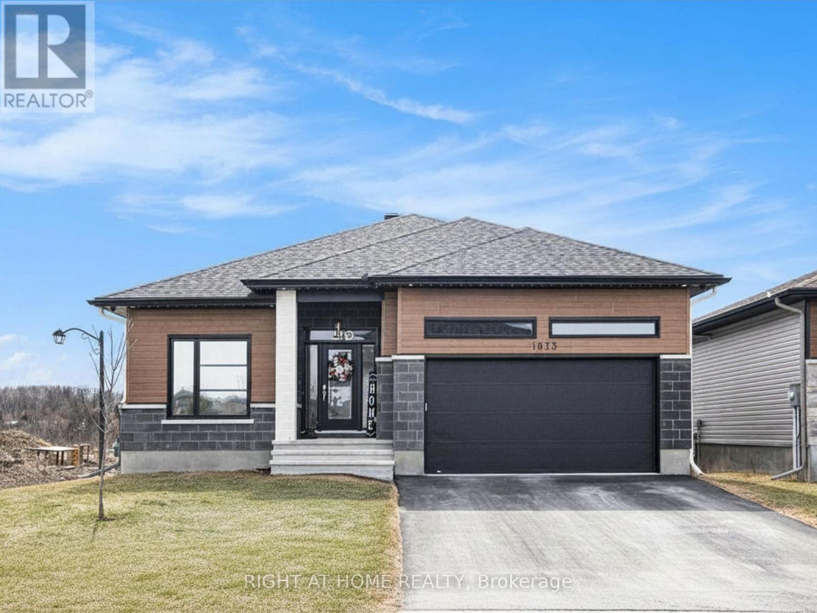 1073 Diamond Street, Clarence-Rockland, Ontario  K4K 0J1 - Photo 3 - X13240778