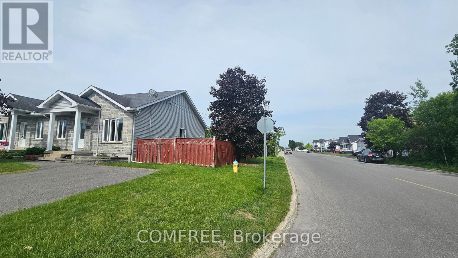 410 Marc Andre Street, Hawkesbury, Ontario  K6A 0A5 - Photo 2 - X13240840