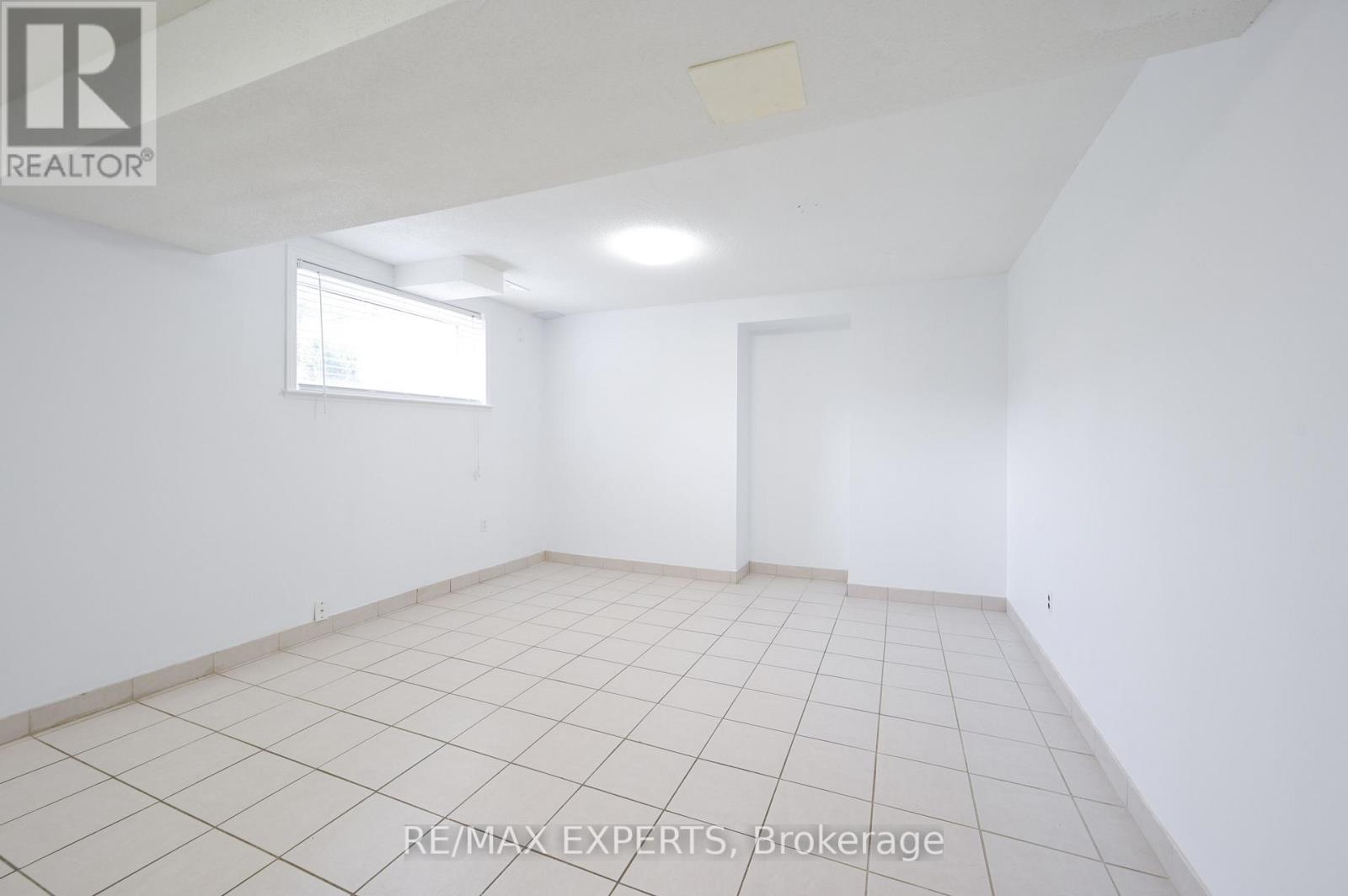 Bsmt - 59 Silver Arrow Crescent, Vaughan, Ontario  L6A 1K3 - Photo 8 - N13240254