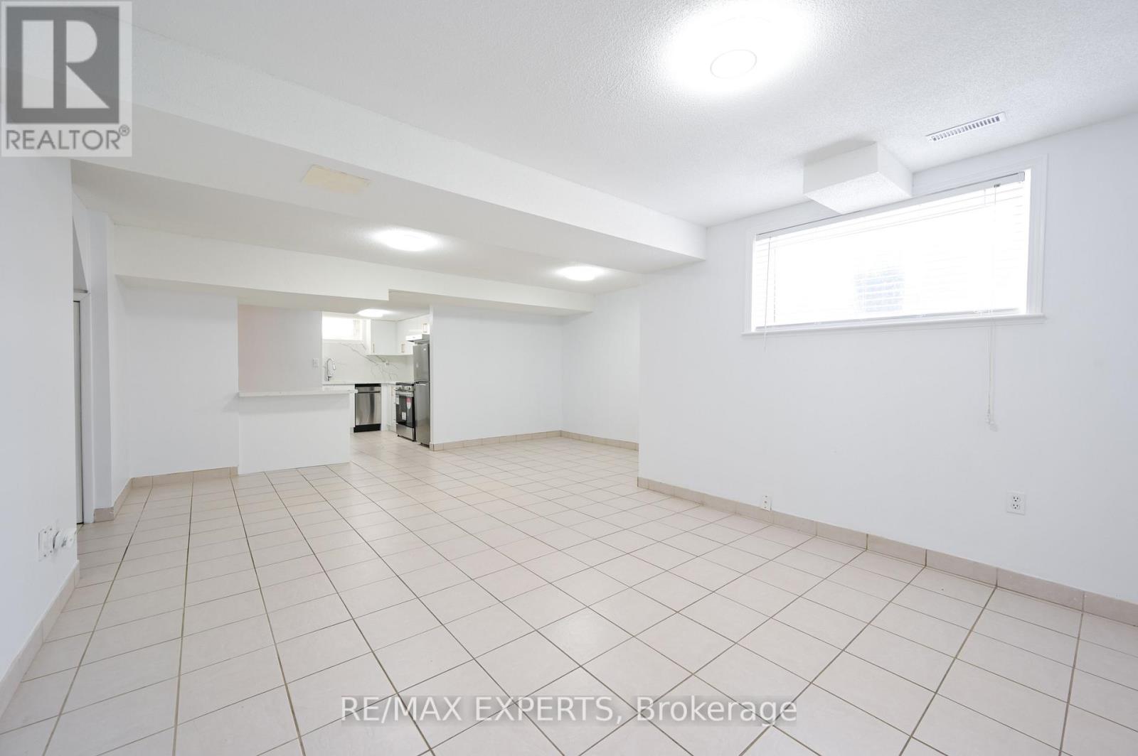 Bsmt - 59 Silver Arrow Crescent, Vaughan, Ontario  L6A 1K3 - Photo 9 - N13240254