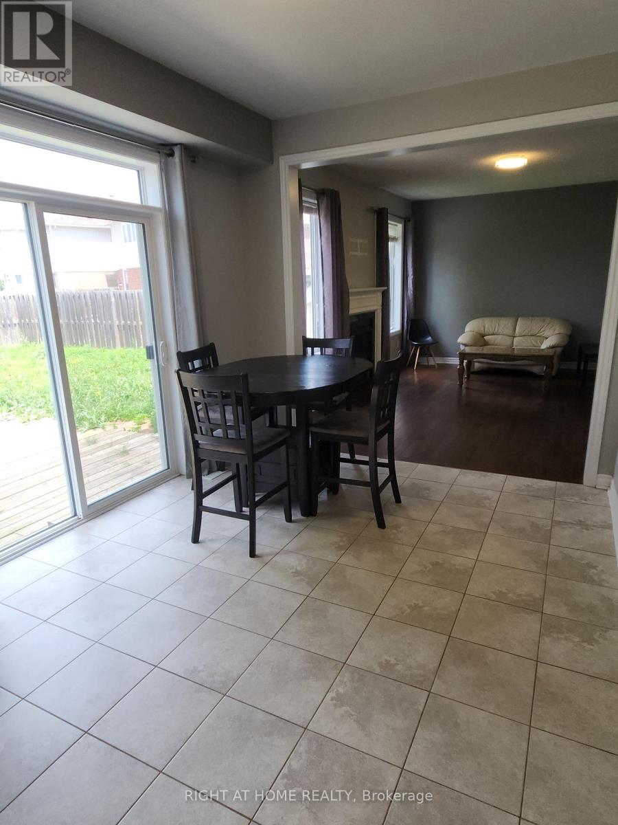 10 Collier Crescent, Essa (Angus), Ontario  L0M 1B5 - Photo 7 - N13240460