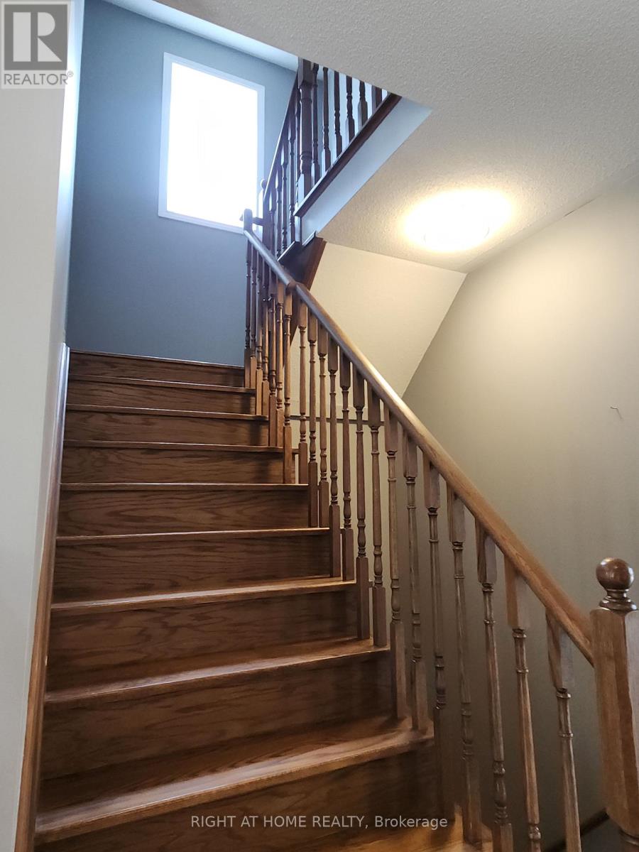 10 Collier Crescent, Essa (Angus), Ontario  L0M 1B5 - Photo 9 - N13240460