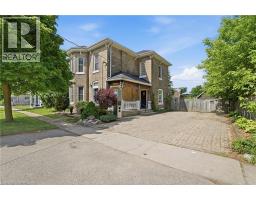 86 OAK Street, Brantford, Ontario
