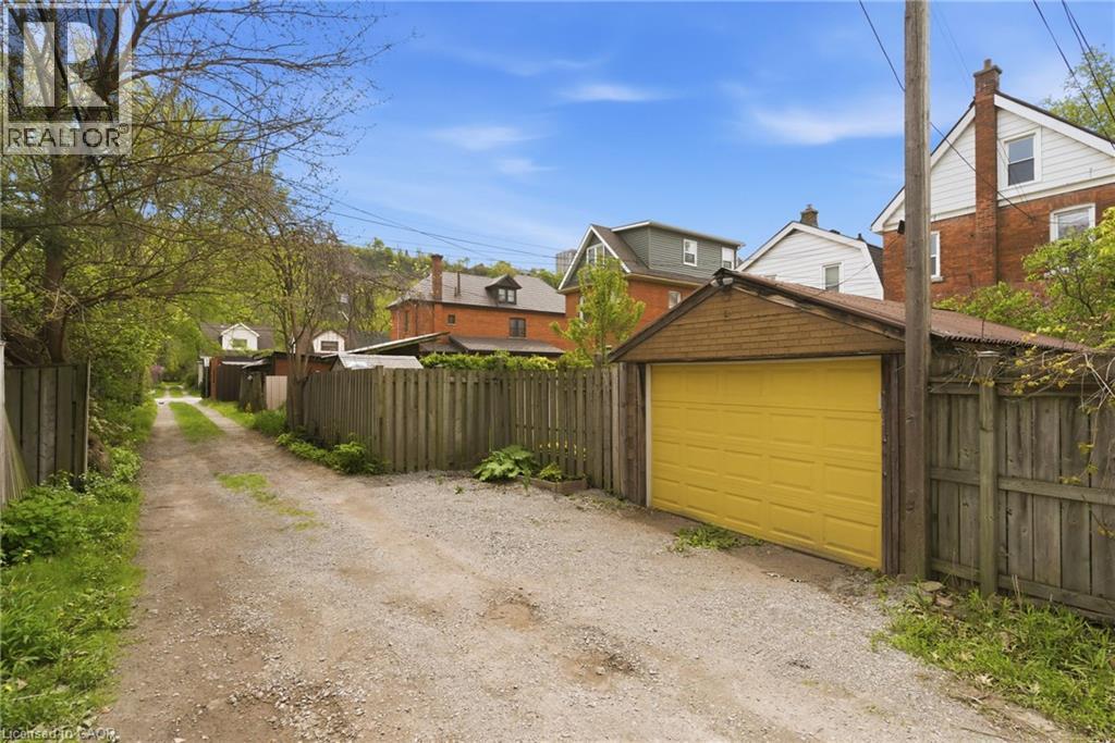 197 Burris Street, Hamilton, Ontario  L8M 2J7 - Photo 45 - 40830222