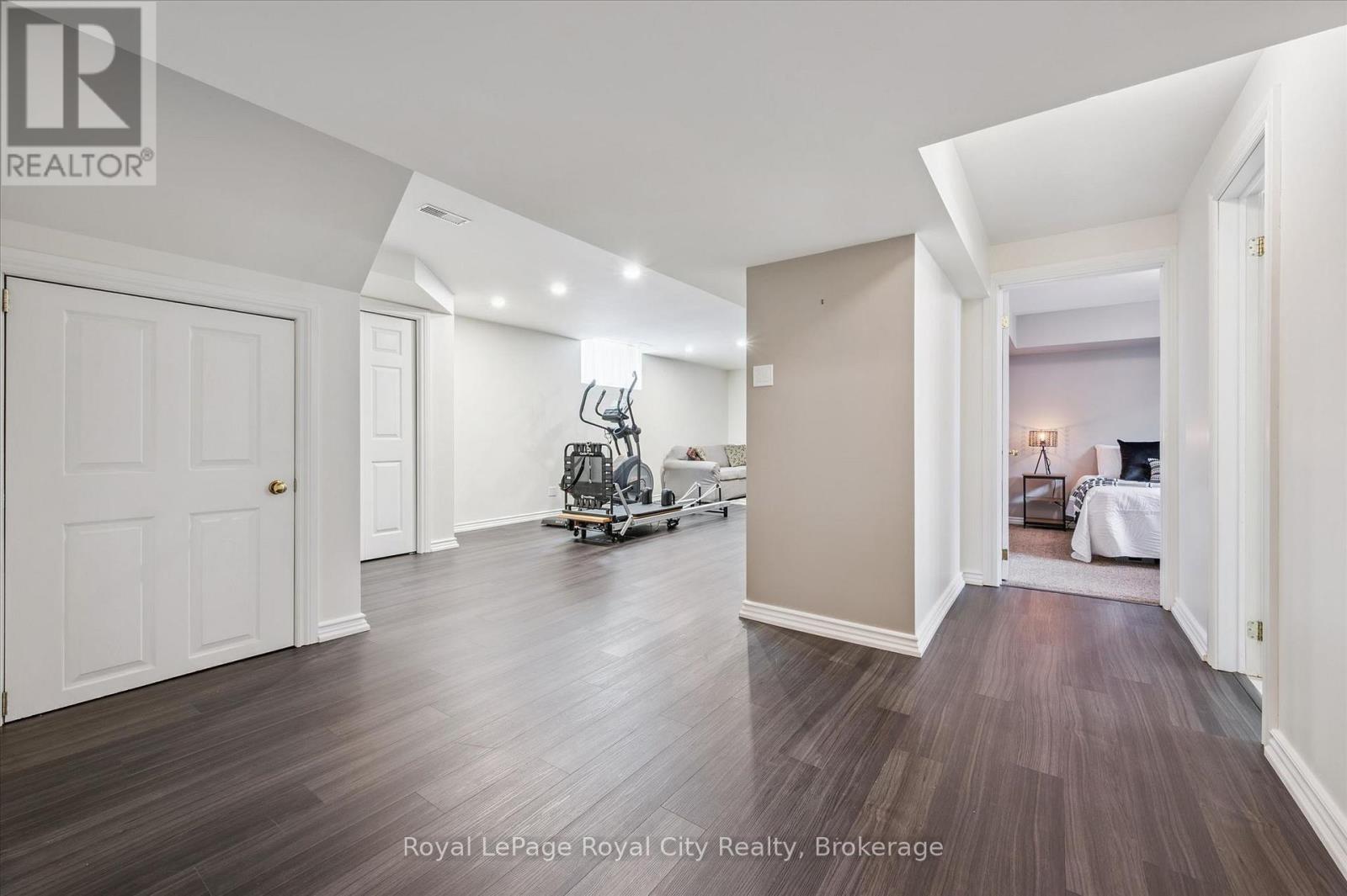 24 Peer Drive, Guelph, Ontario  N1C 1H1 - Photo 34 - X13240710