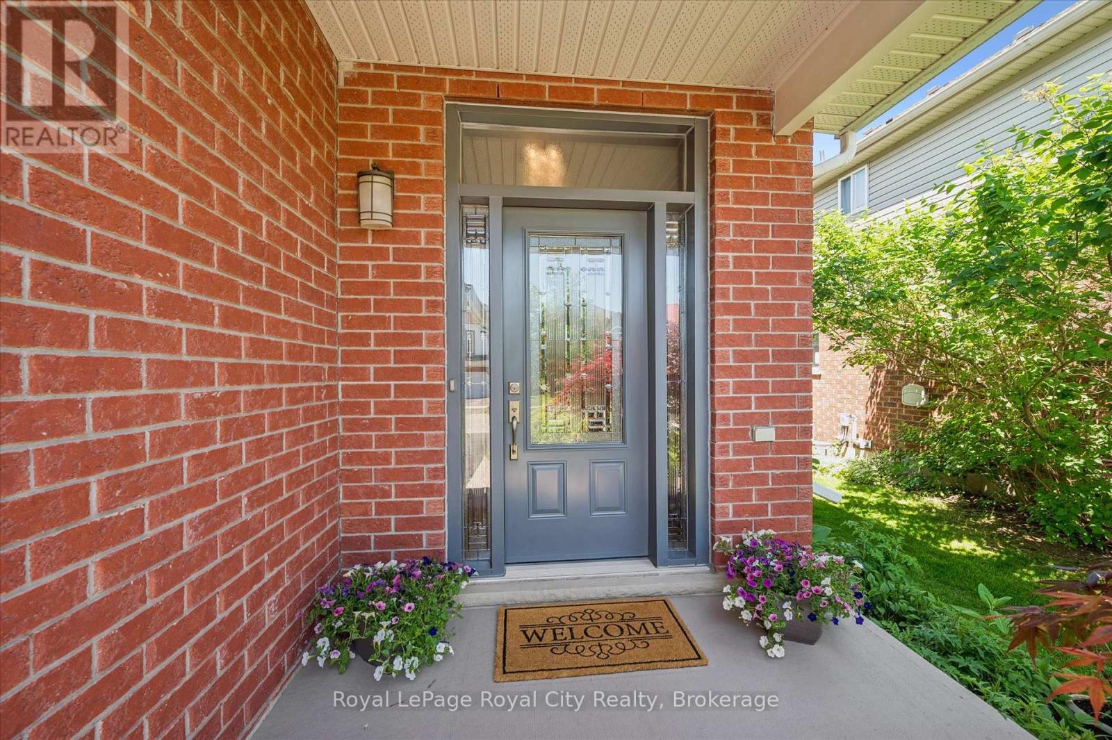 24 Peer Drive, Guelph, Ontario  N1C 1H1 - Photo 4 - X13240710