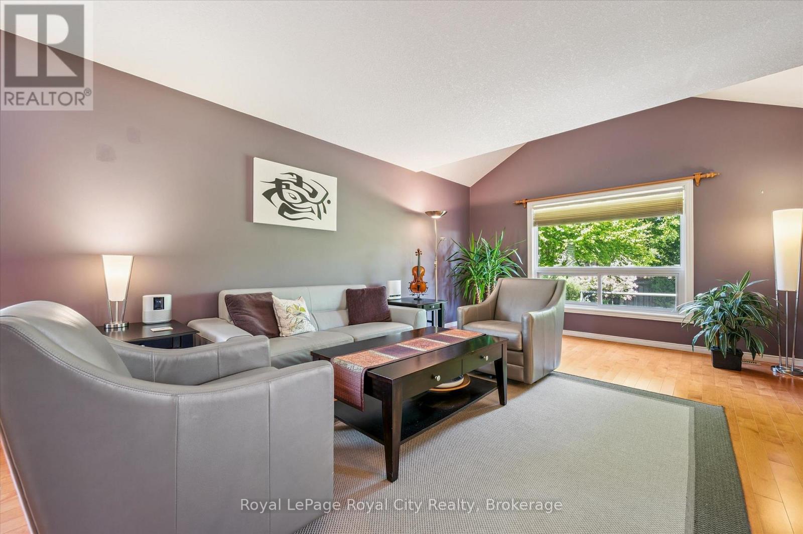 24 Peer Drive, Guelph, Ontario  N1C 1H1 - Photo 8 - X13240710