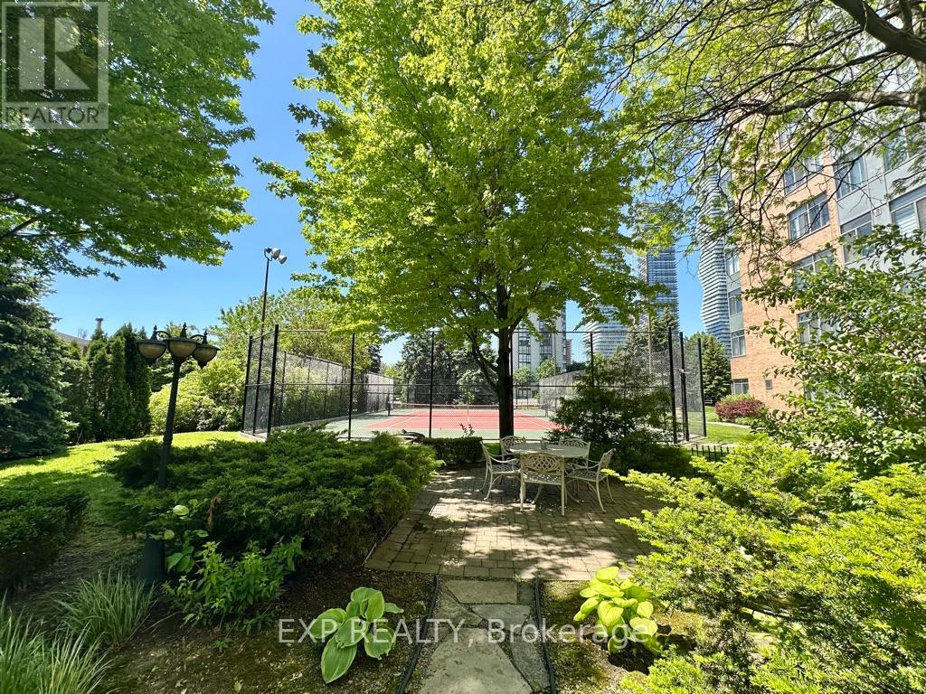 303 - 300 Webb Drive, Mississauga, Ontario  L5B 3W3 - Photo 41 - W13240288