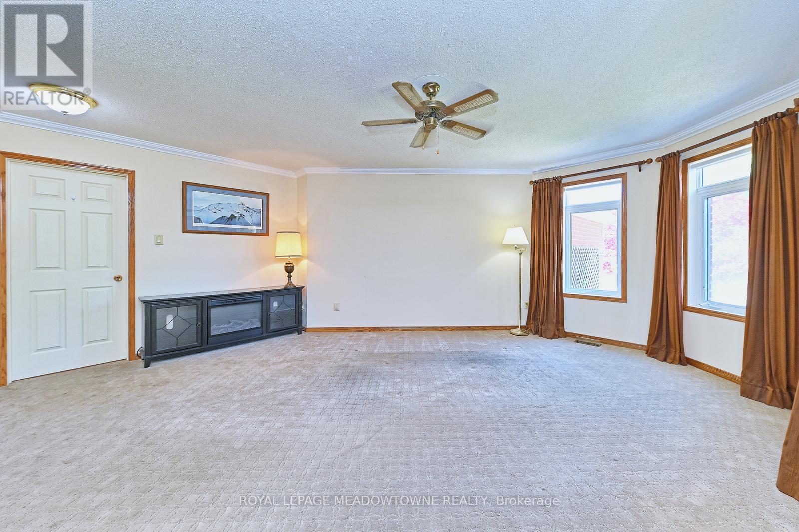 16 Harrop Avenue, Halton Hills, Ontario  L7G 5R2 - Photo 5 - W13240292