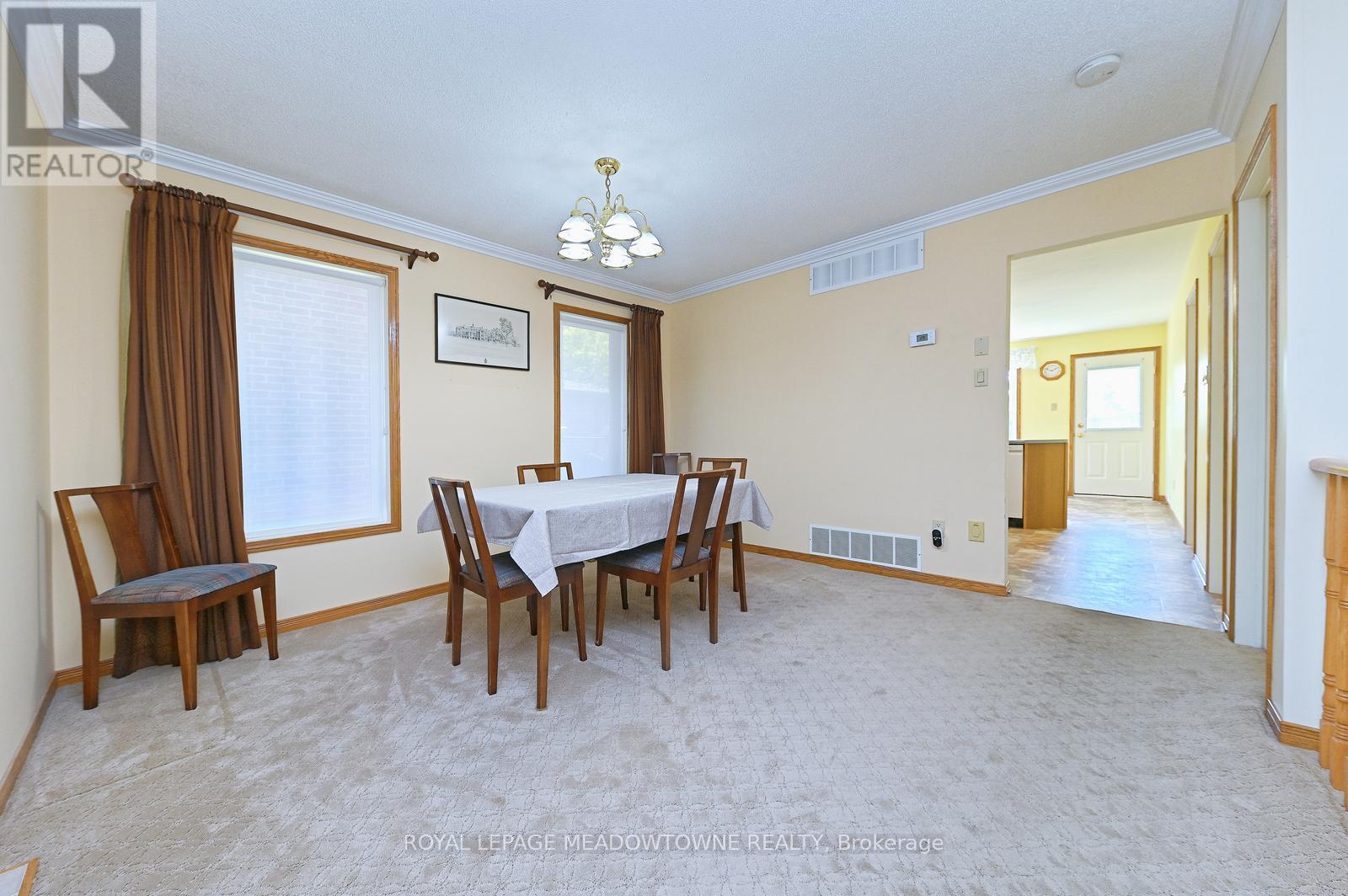 16 Harrop Avenue, Halton Hills, Ontario  L7G 5R2 - Photo 8 - W13240292
