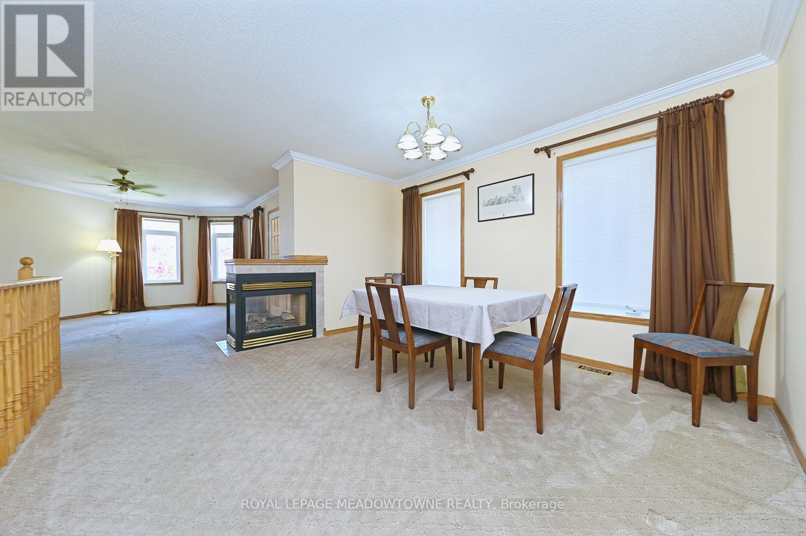 16 Harrop Avenue, Halton Hills, Ontario  L7G 5R2 - Photo 9 - W13240292
