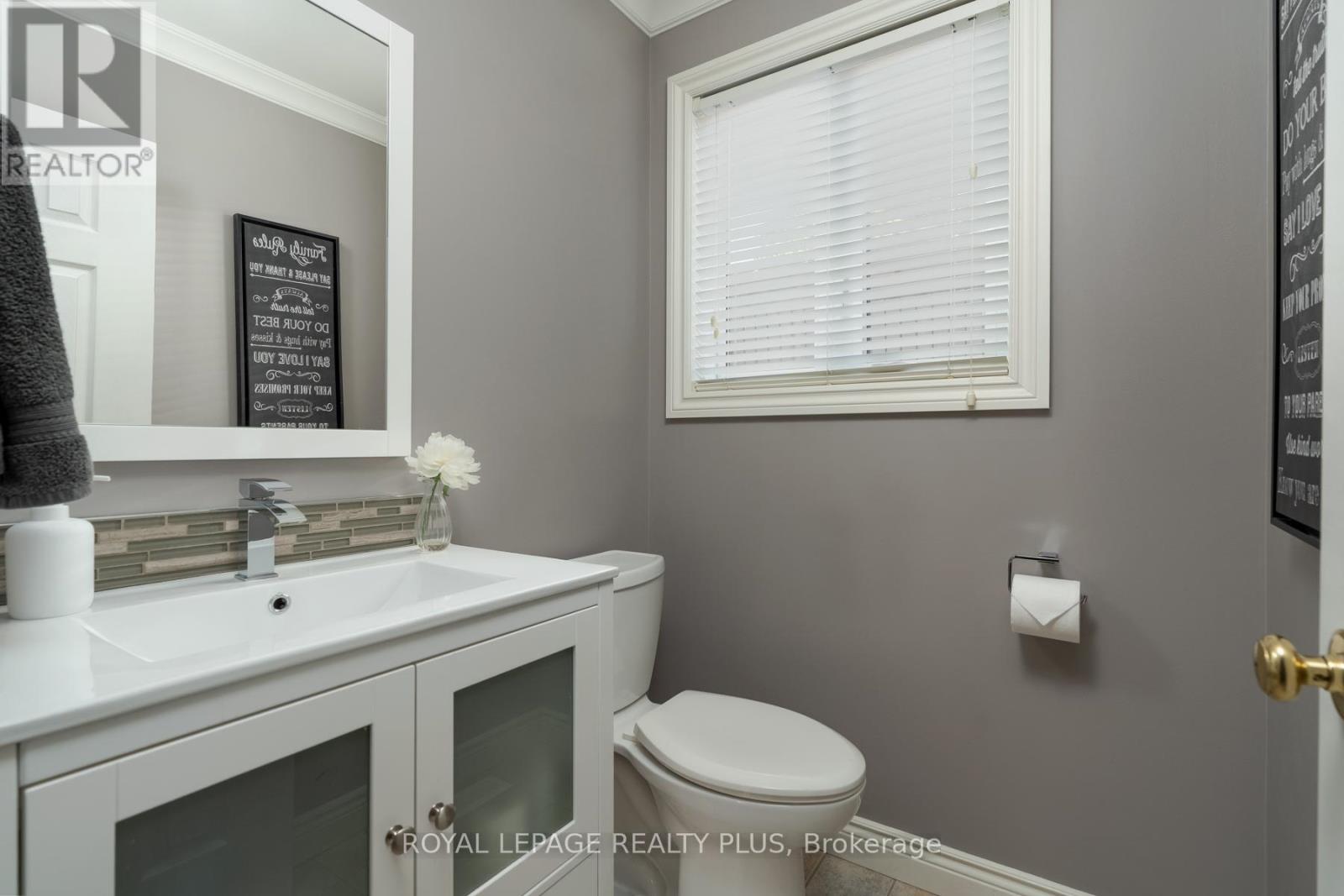 3629 Swirlingleaves Crescent, Mississauga, Ontario  L4Y 3P7 - Photo 25 - W13240370