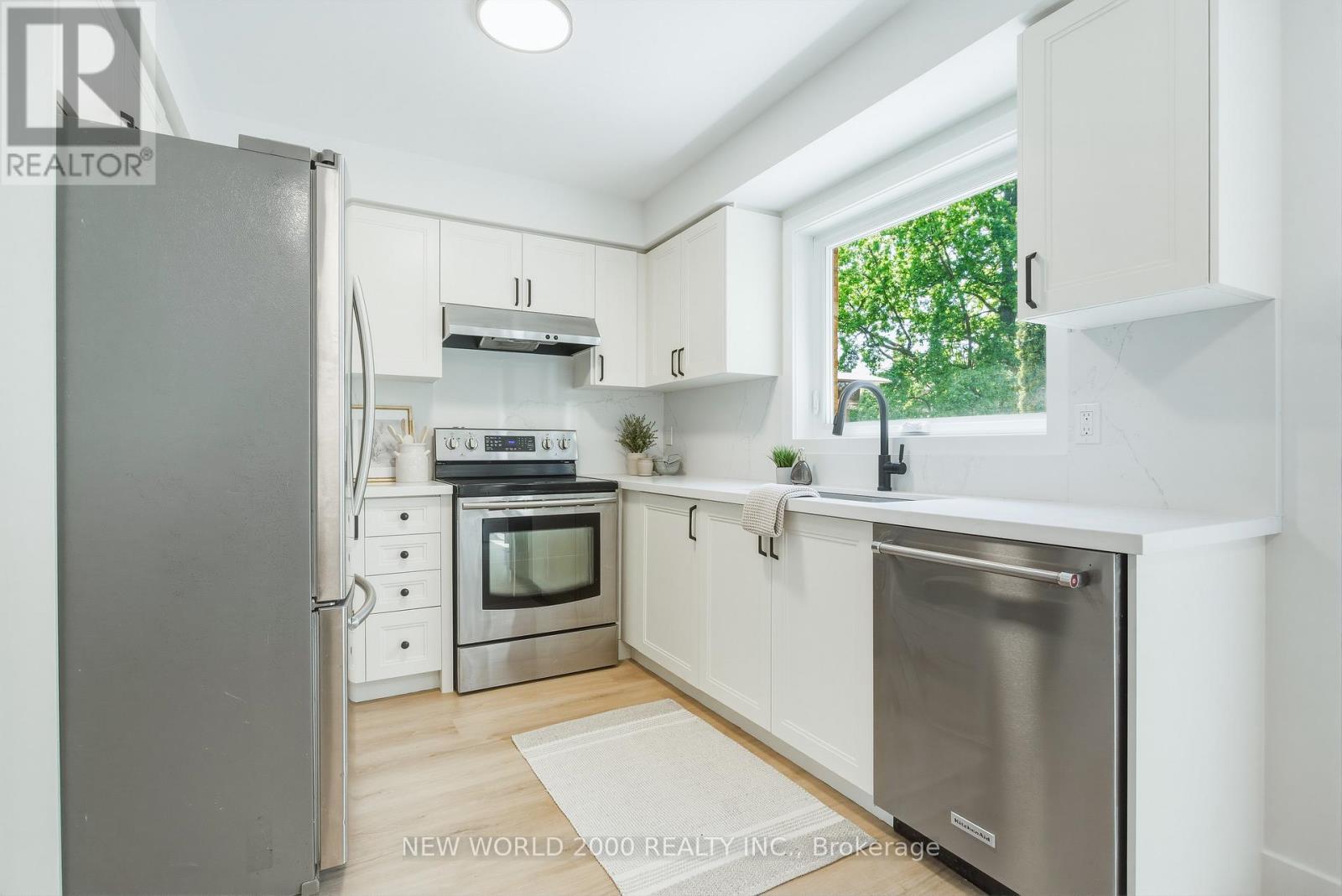 644 Amelia Crescent, Burlington, Ontario  L7L 6E5 - Photo 16 - W13240424