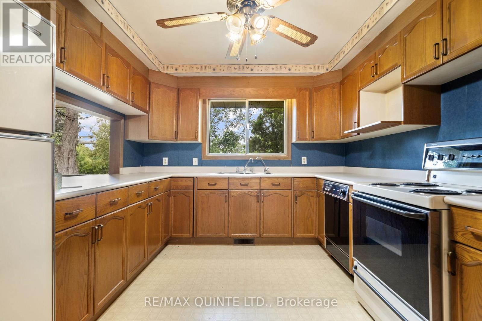 1462 County Road 12, Prince Edward County, Ontario  K0K 2T0 - Photo 11 - X12686406