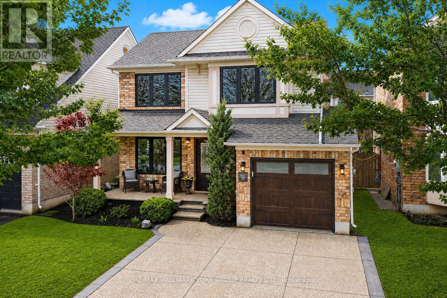 882 Mcduffe Crescent, Milton, Ontario  L9T 6M7 - Photo 1 - W13239362