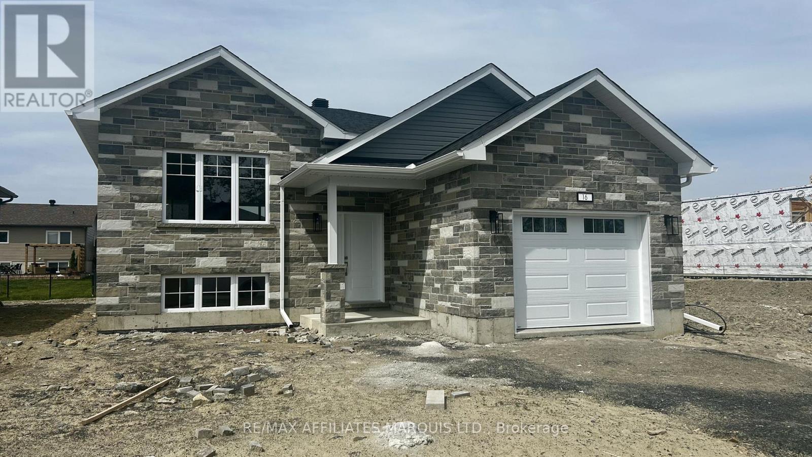 16 Mullin Drive, South Stormont, Ontario  K0C 1P0 - Photo 1 - X13240684