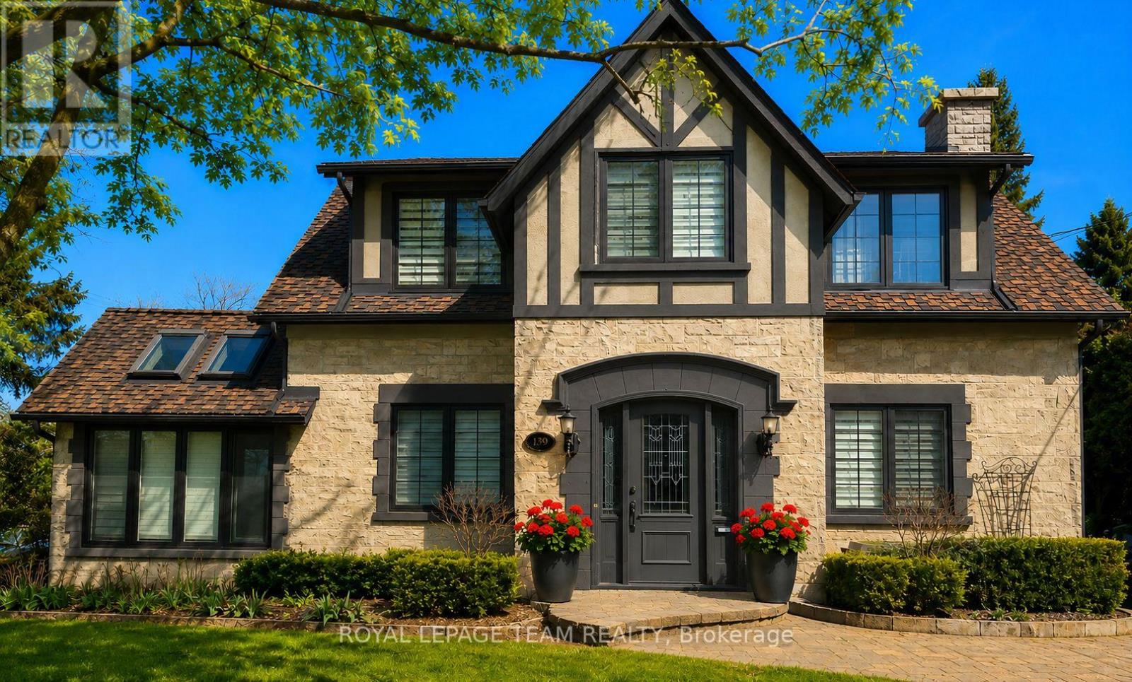 139 PLEASANT PARK ROAD, Ottawa, Ontario