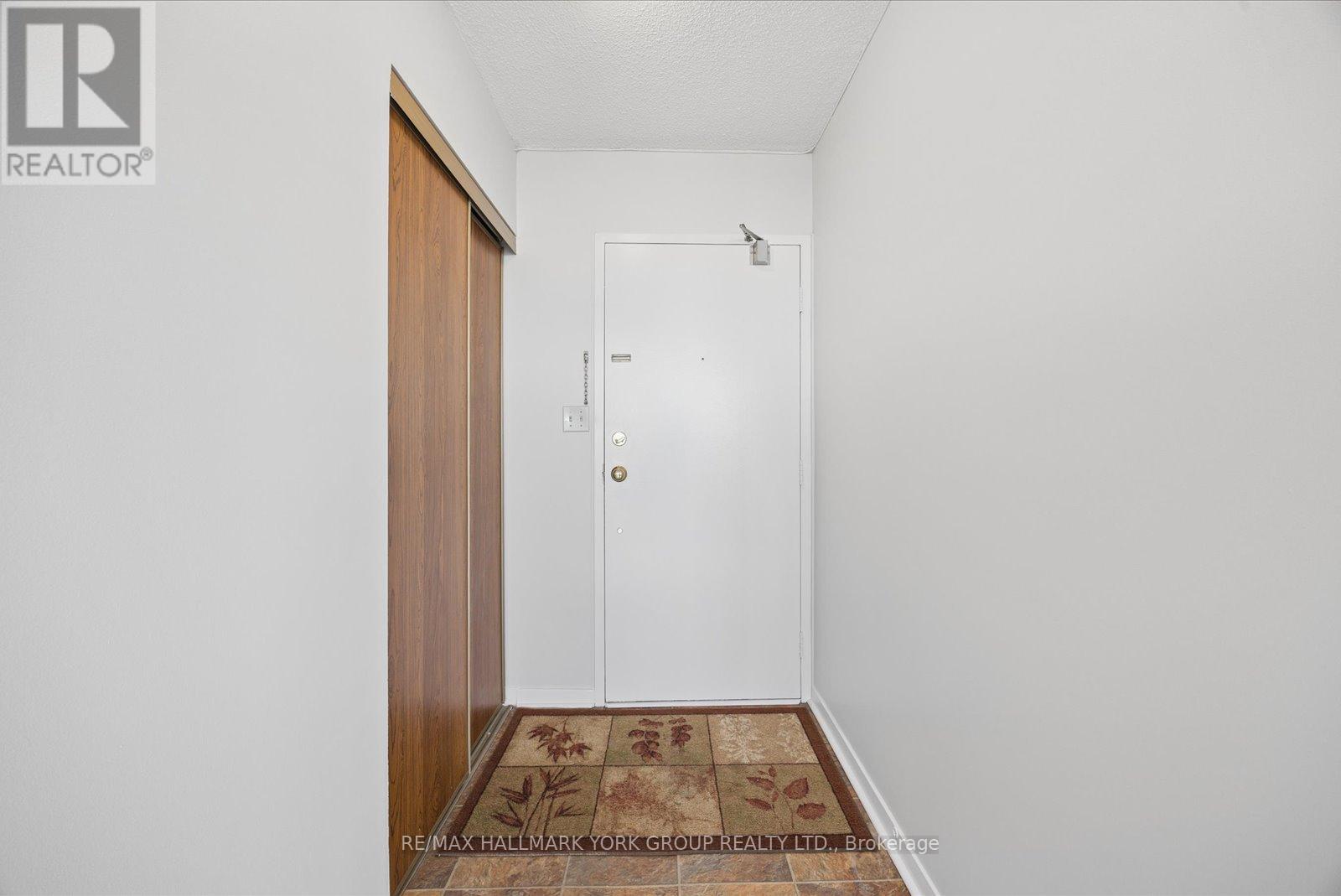 1016 - 55 William Street E, Oshawa, Ontario  L1G 7C9 - Photo 3 - E13239846